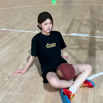 周铭
